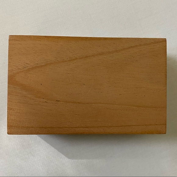 Wooden Handmade Box with Cuban Flag - Picture 3 of 4